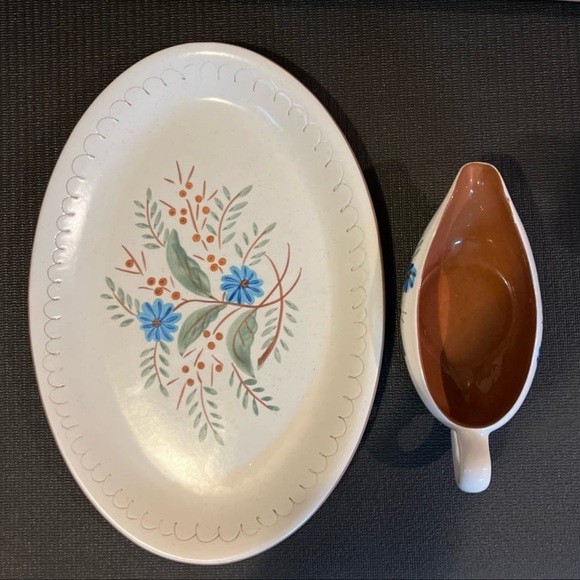 Stangl Oval Platter and Gravy Boat Set - Multicolor - Picture 6 of 10